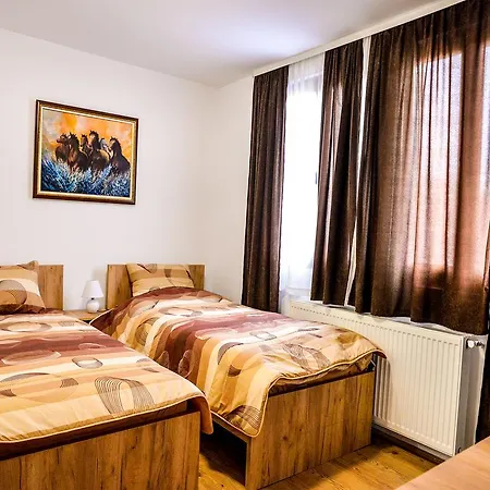 Apel Luxury