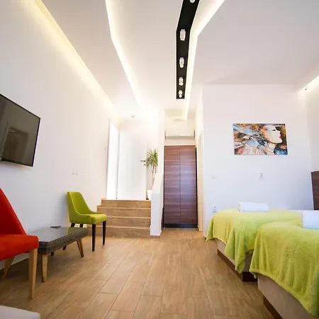 Apel Luxury Apartment *